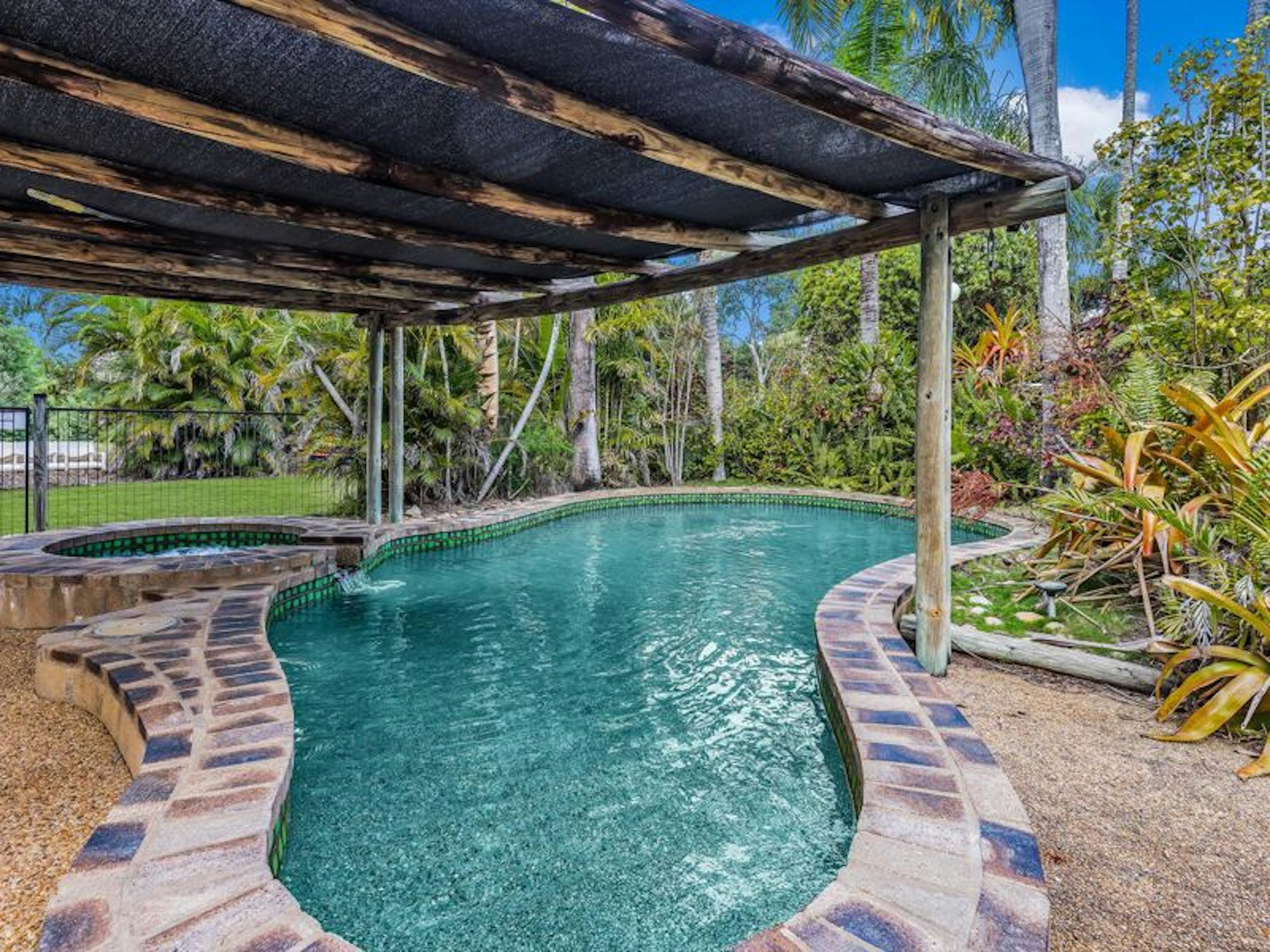 Balgal Beach Units - Image 3