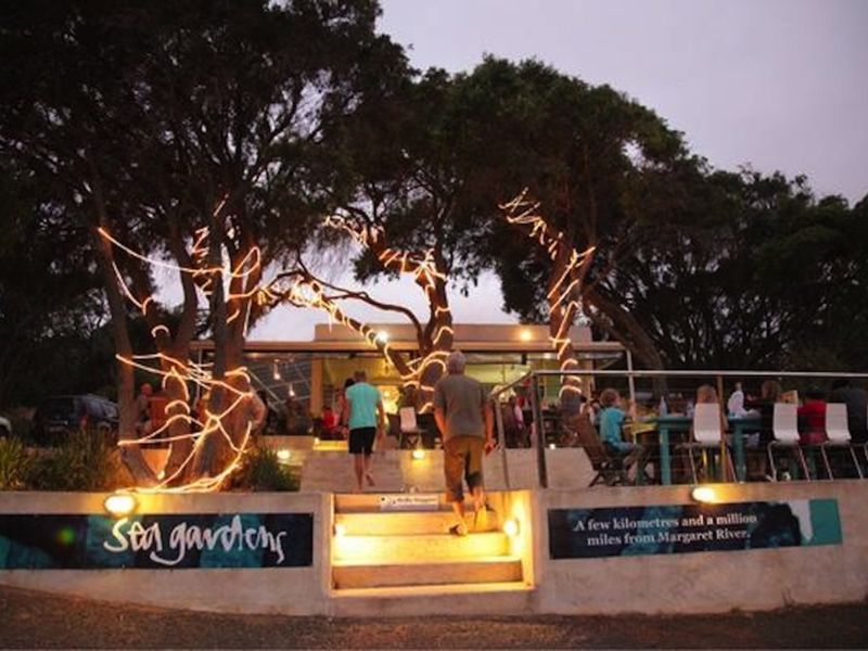 Beachside Holiday Park - Image 5