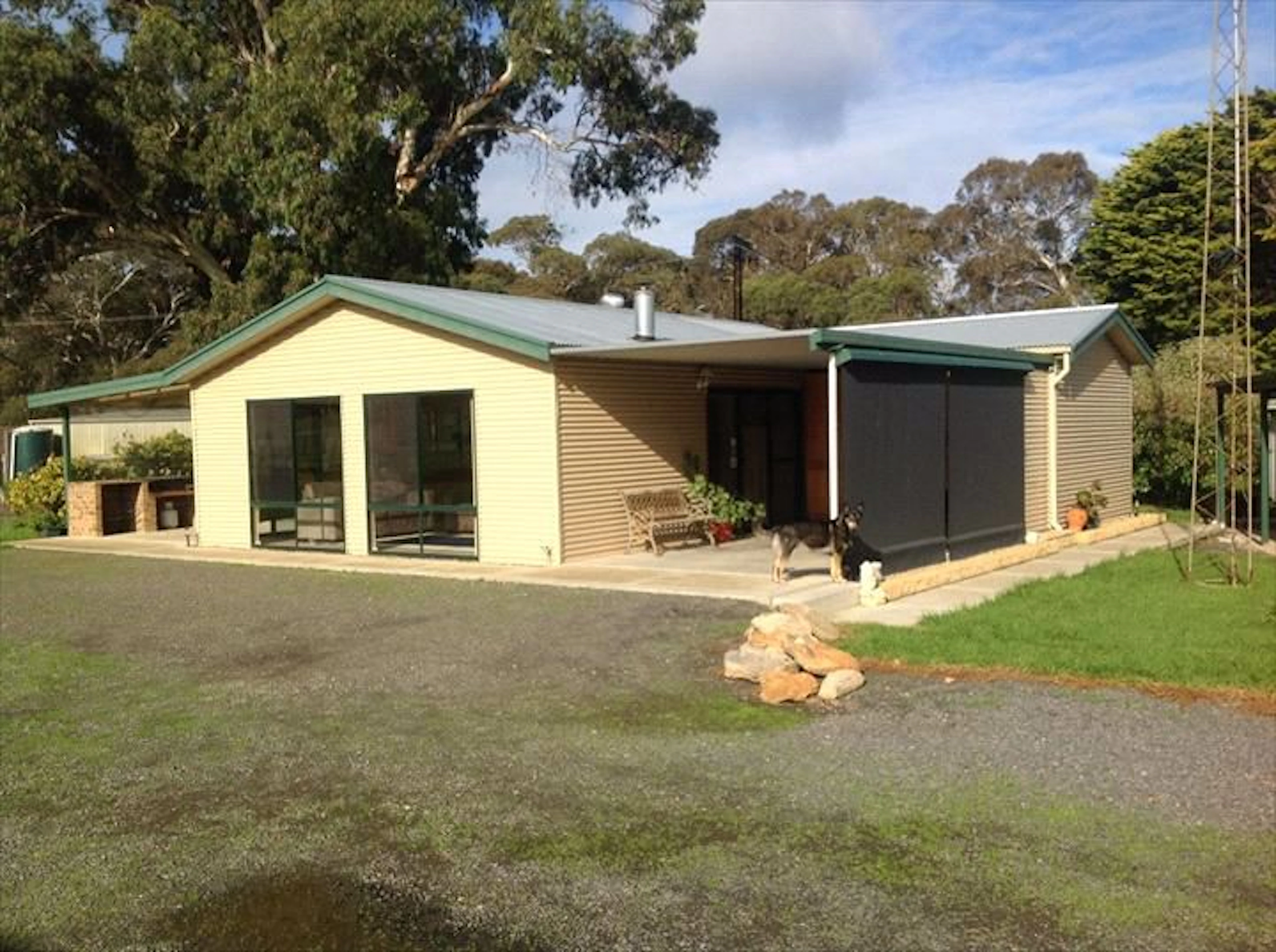 Breakaway Farmstay - Image 2