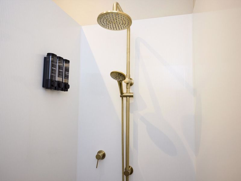 Burlington Hotel - Image 2