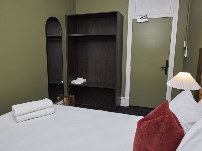 Burlington Hotel - Image 4