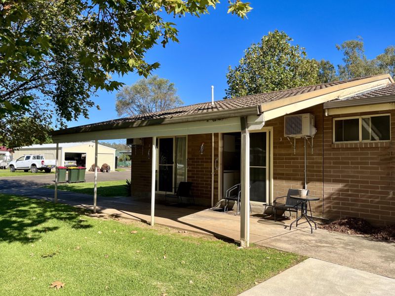 Cootamundra Caravan Park - Image 2