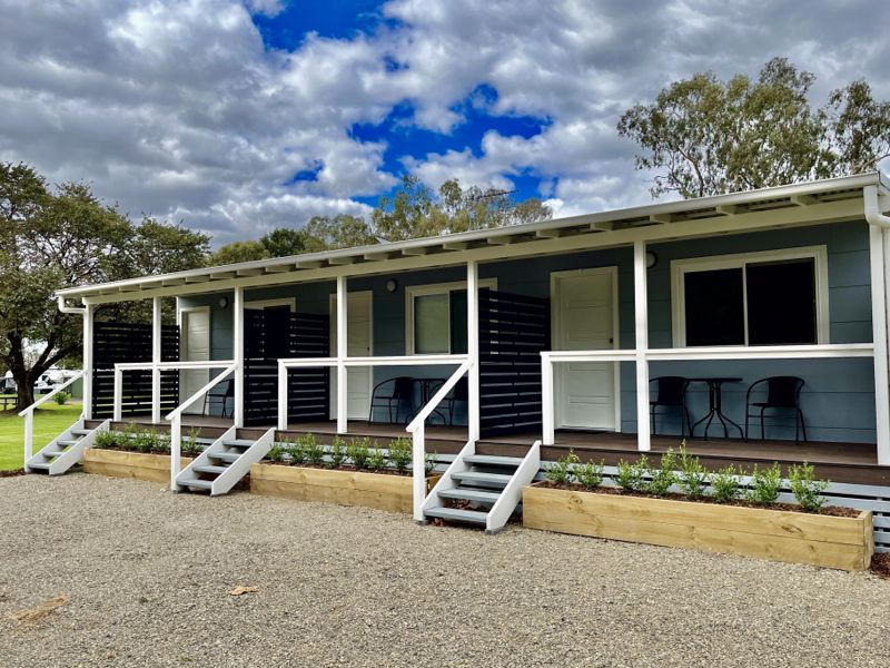 Cootamundra Caravan Park - Image 3