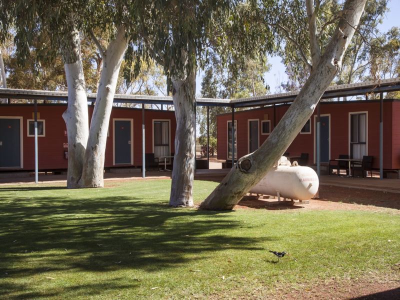 Curtin Springs Wayside Inn in Red Centre — photo 3