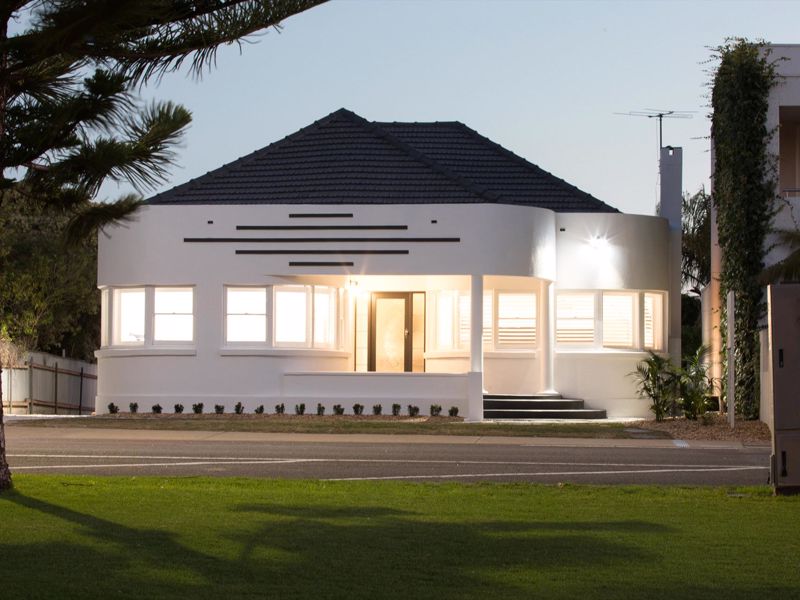 Deco Beach Luxury Apartments - Image 3