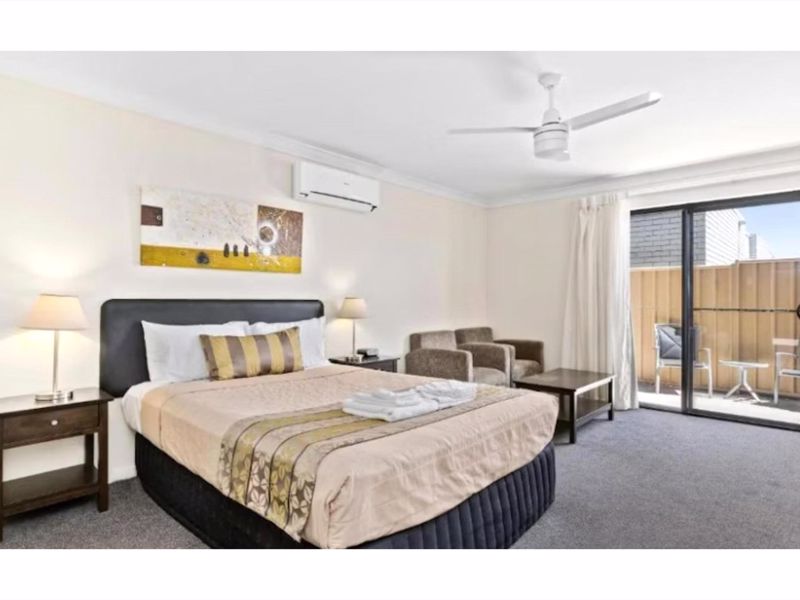 Discovery Parks - Blackwater Central Motel - Image 5