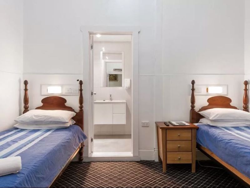 Empire Hotel - Queenstown - Image 3