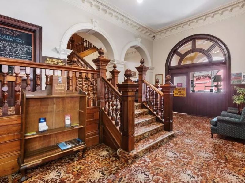 Empire Hotel - Queenstown - Image 4