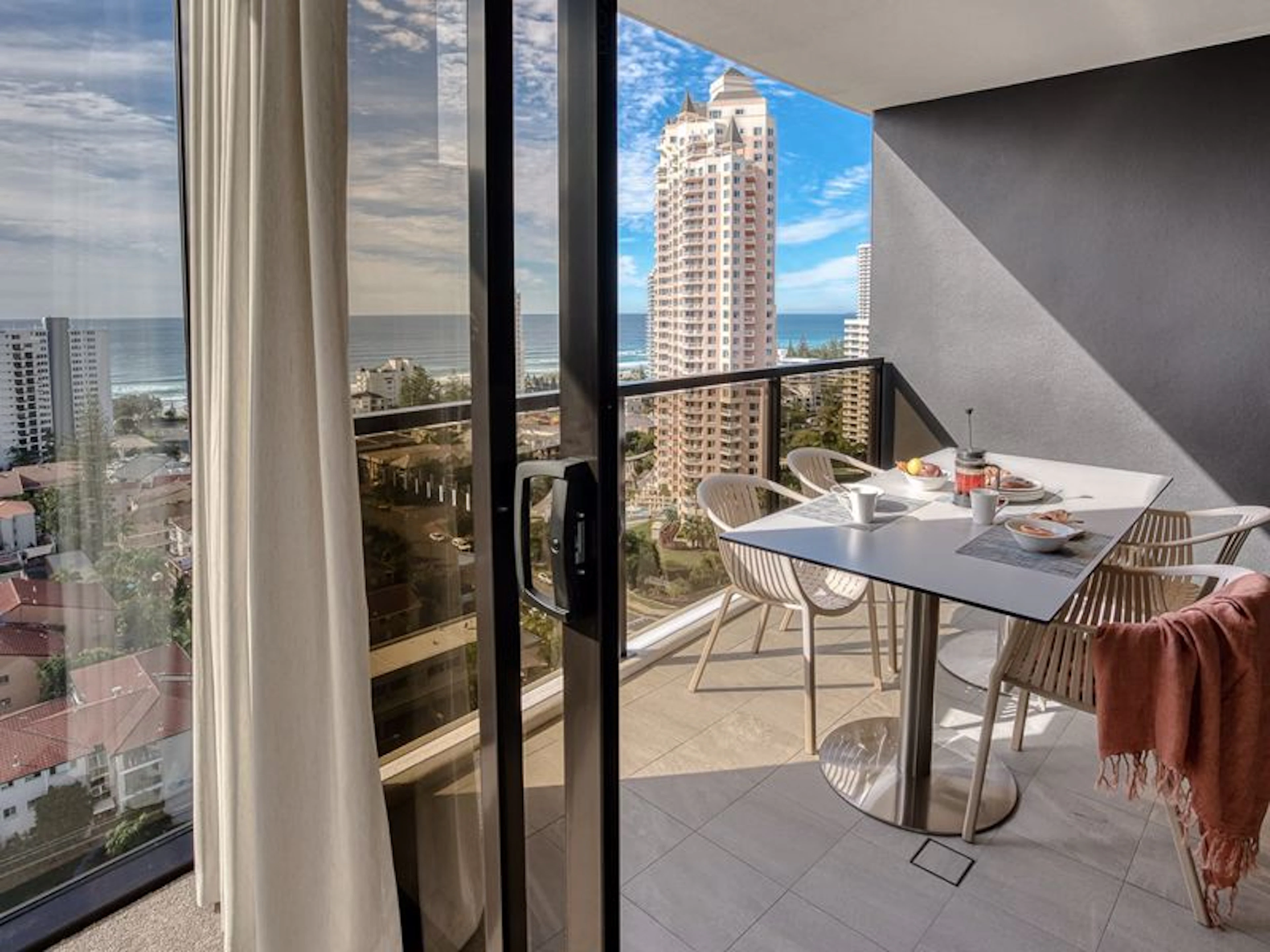 Encore Broadbeach - Image 3