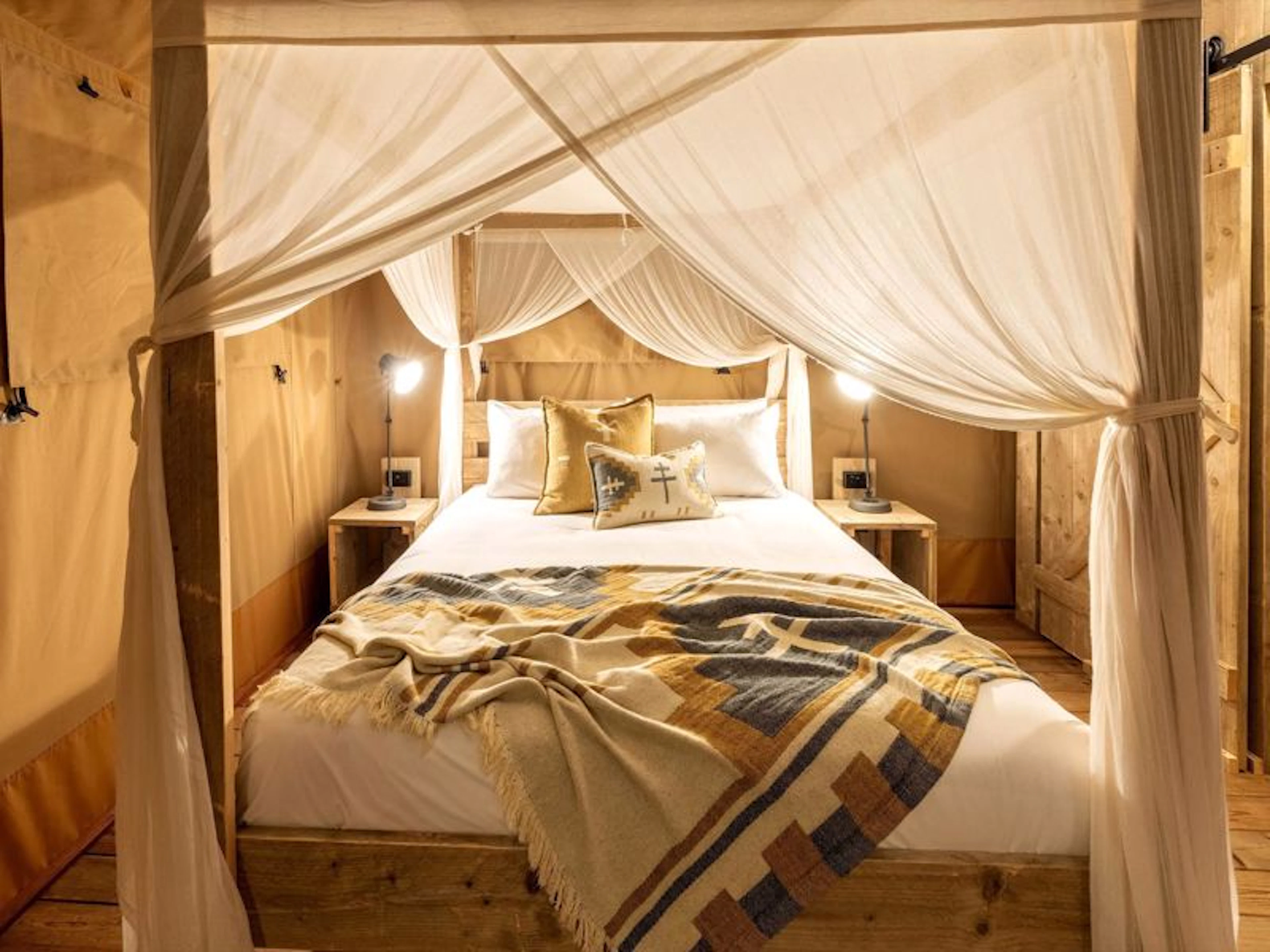 Esk Caravan Park & Brisbane Valley Rail Trail Motel & Glamping - Image 2