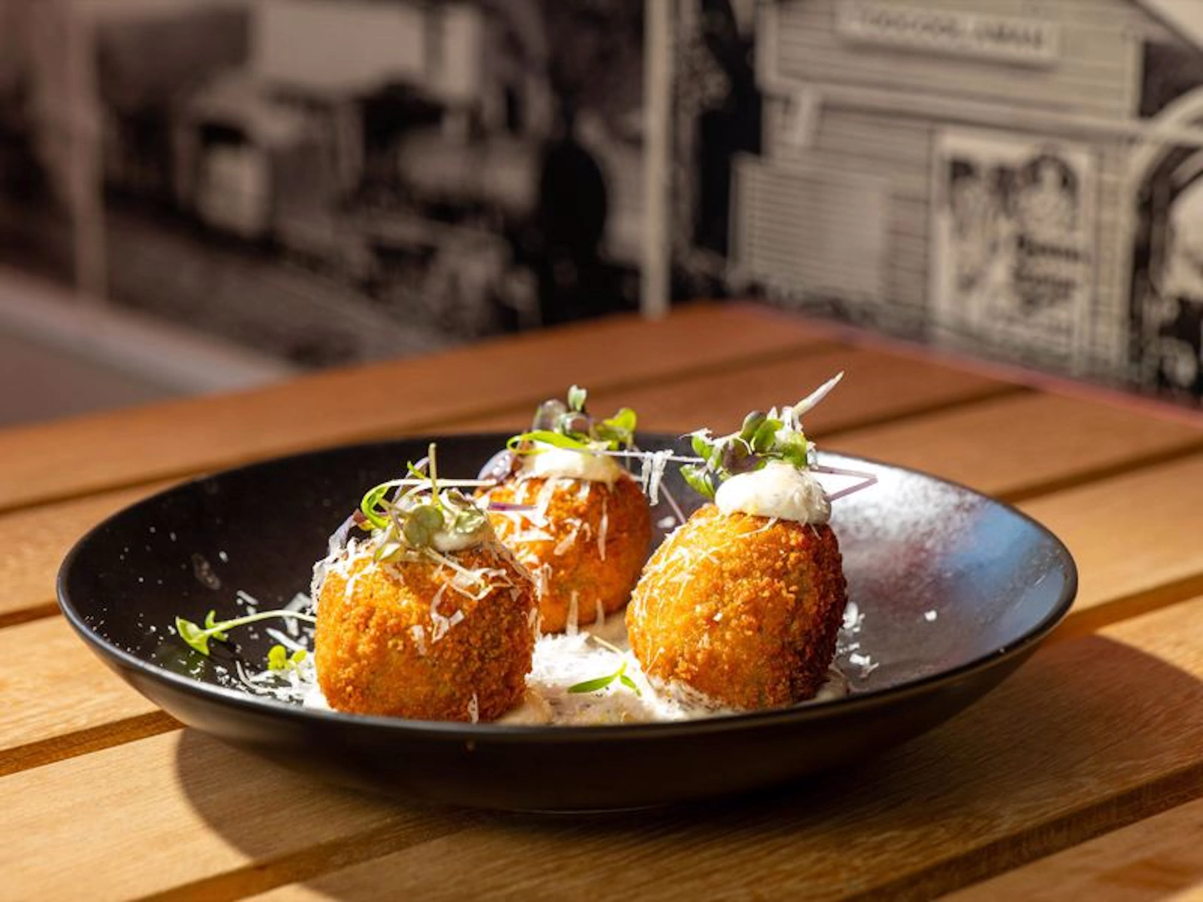 Esk Grand Hotel - Image 5