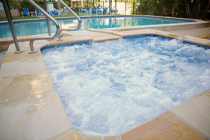 Horizons Holiday Apartments - Image 4