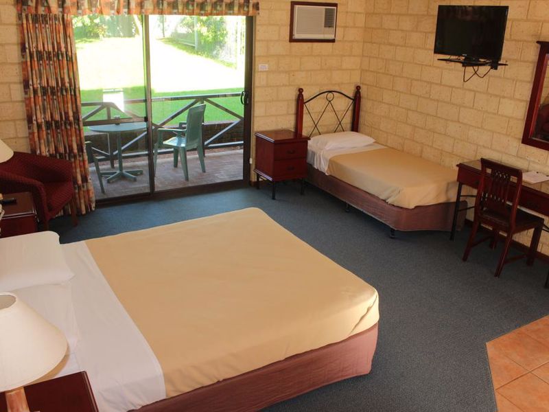 Karri Forest Motel - Image 4