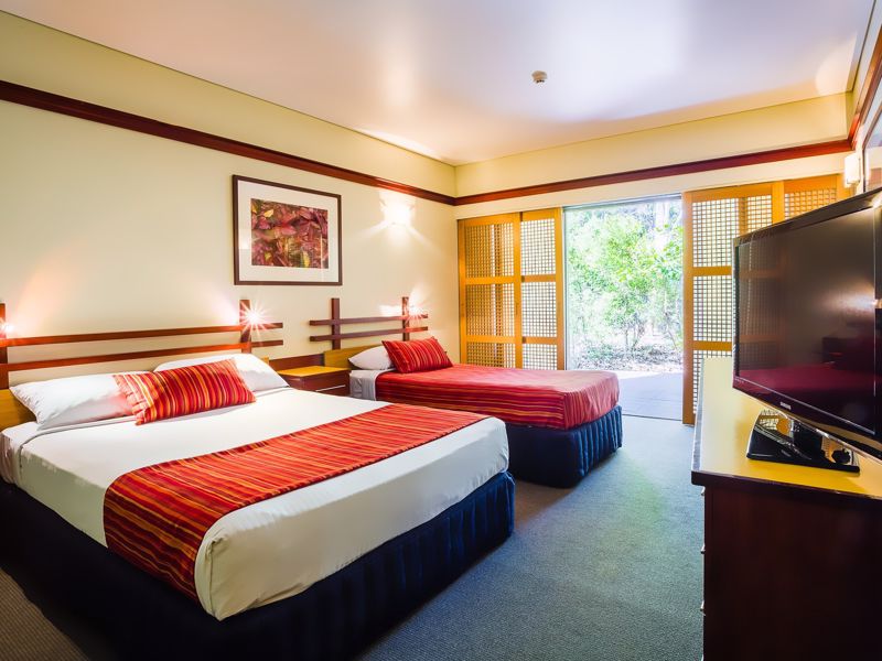 Kingfisher Bay Resort