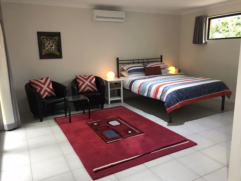 Little Shangri-La B & B - Image 5