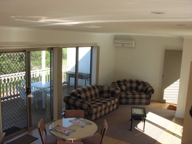 Lookout Holiday Units - Image 3