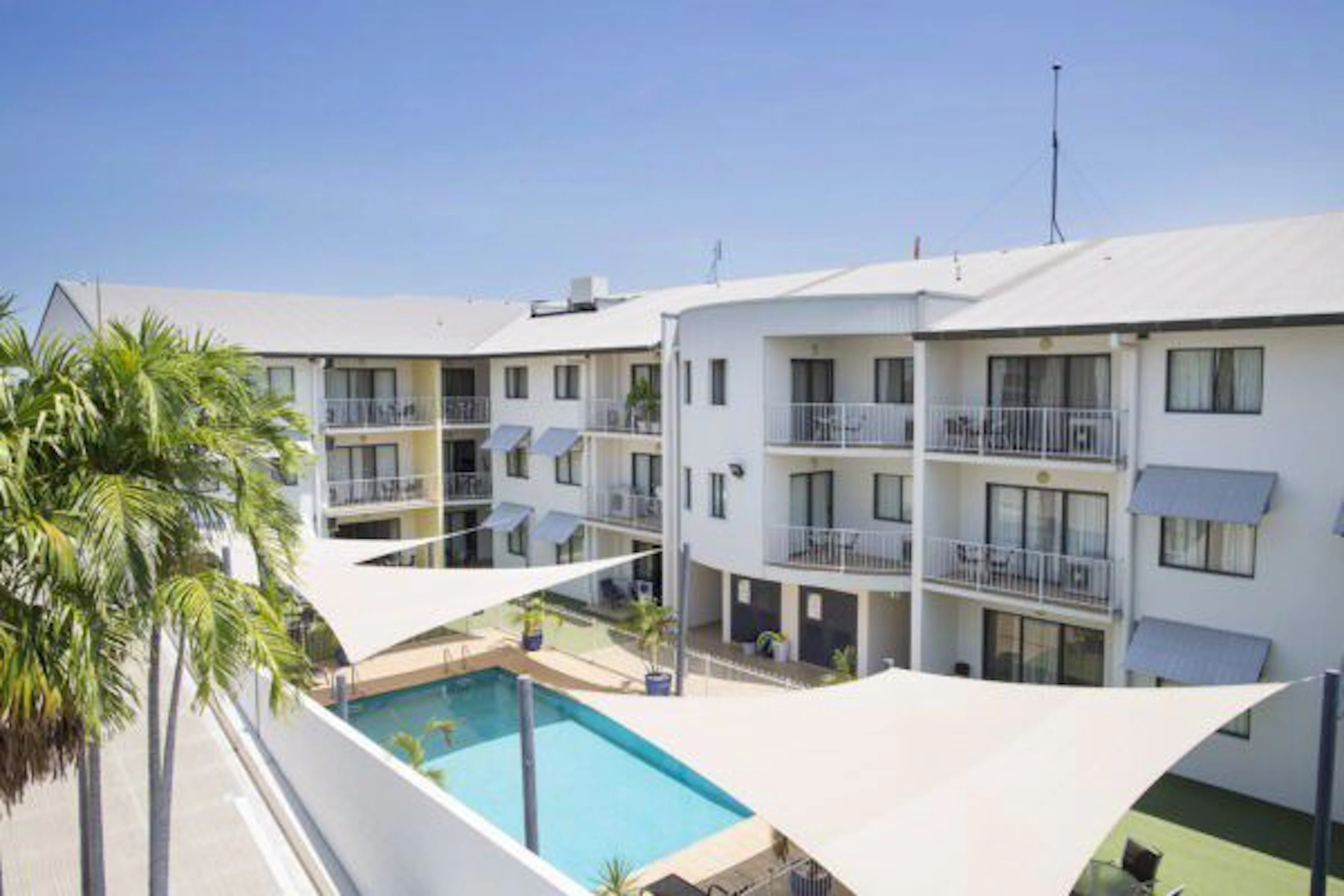 Metro Advance Apartments and Hotel Darwin - Image 2