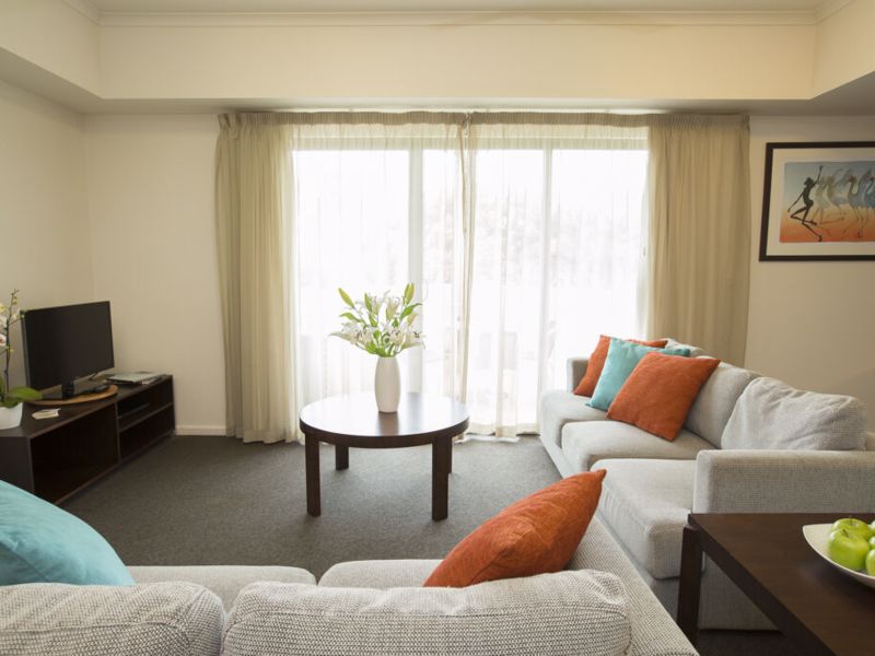 Metro Advance Apartments and Hotel Darwin - Image 4