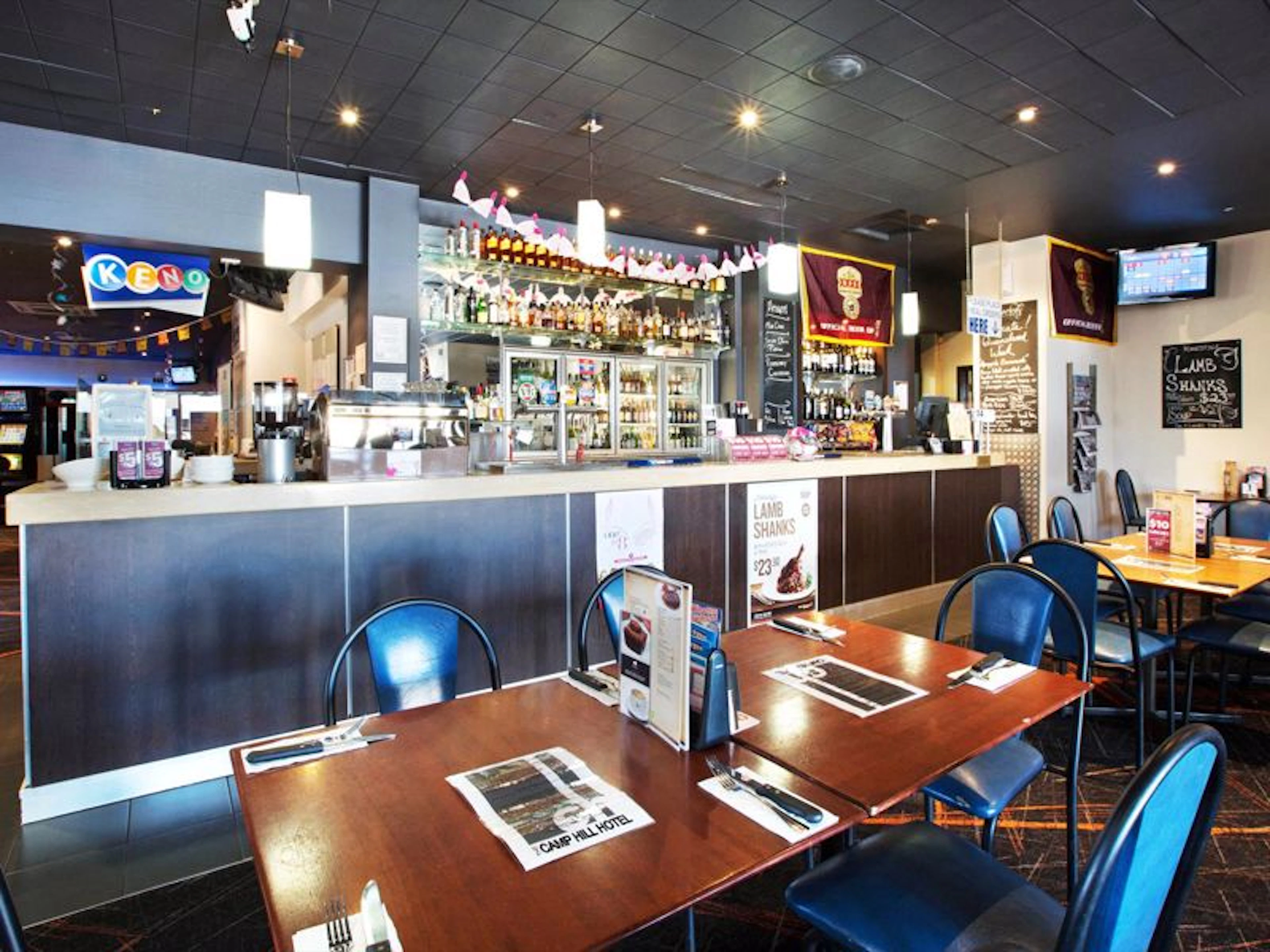 Nightcap at Camp Hill Hotel - Image 2