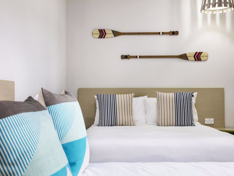 Nightcap at Caringbah Hotel - Image 2