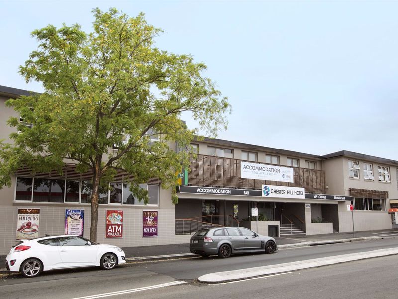 Nightcap at Chester Hill Hotel - Image 2