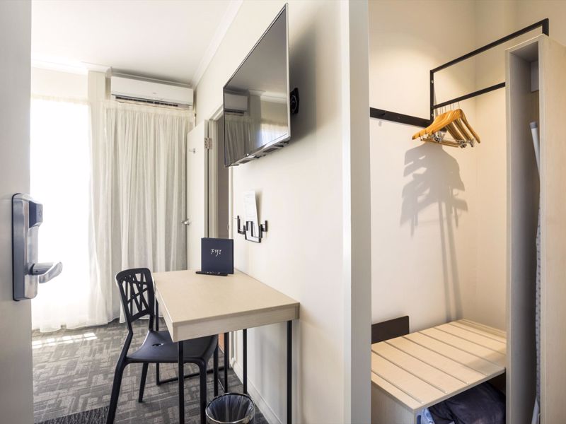 Nightcap at Finsbury Hotel - Image 3