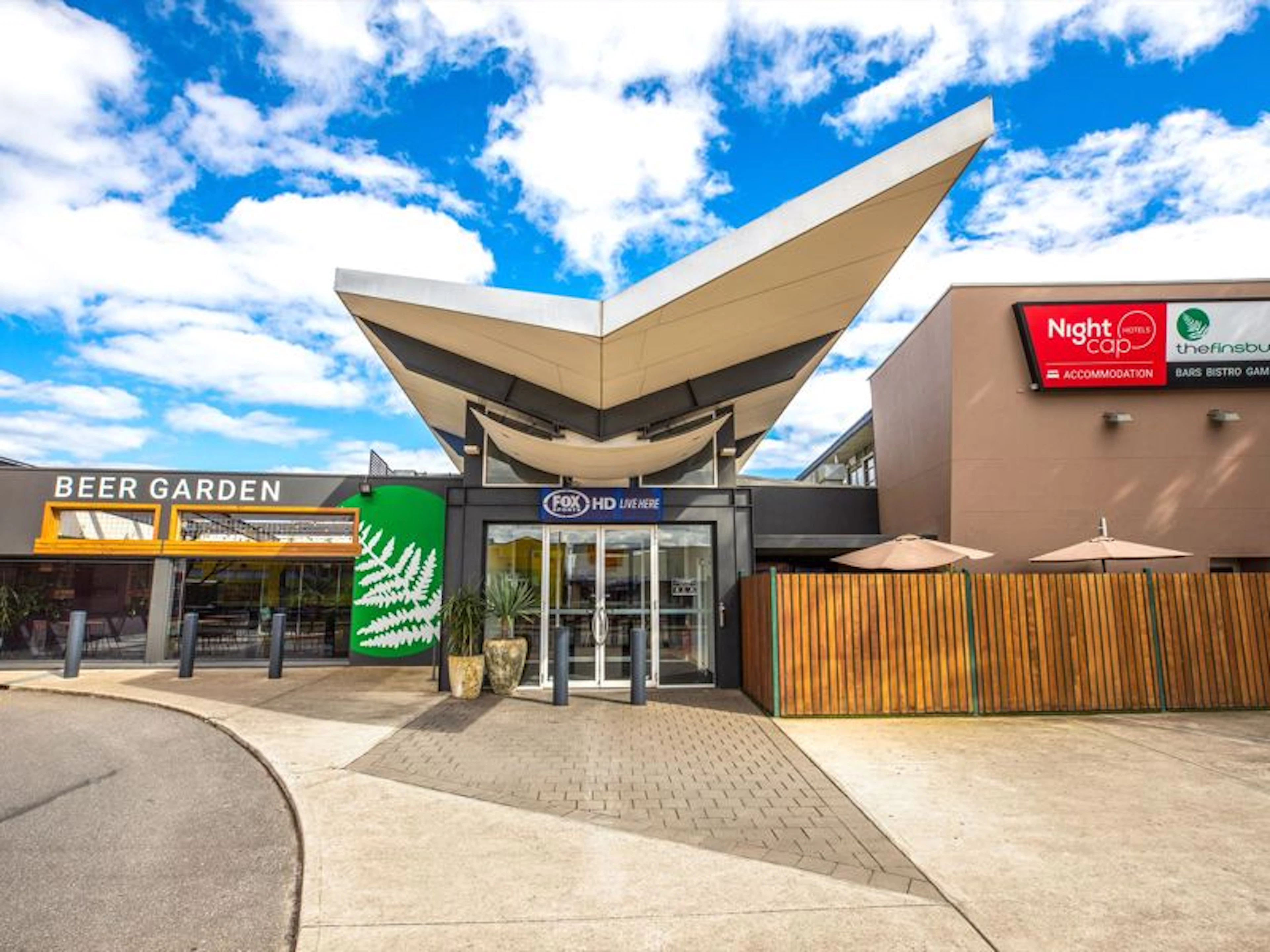 Nightcap at Finsbury Hotel - Image 4