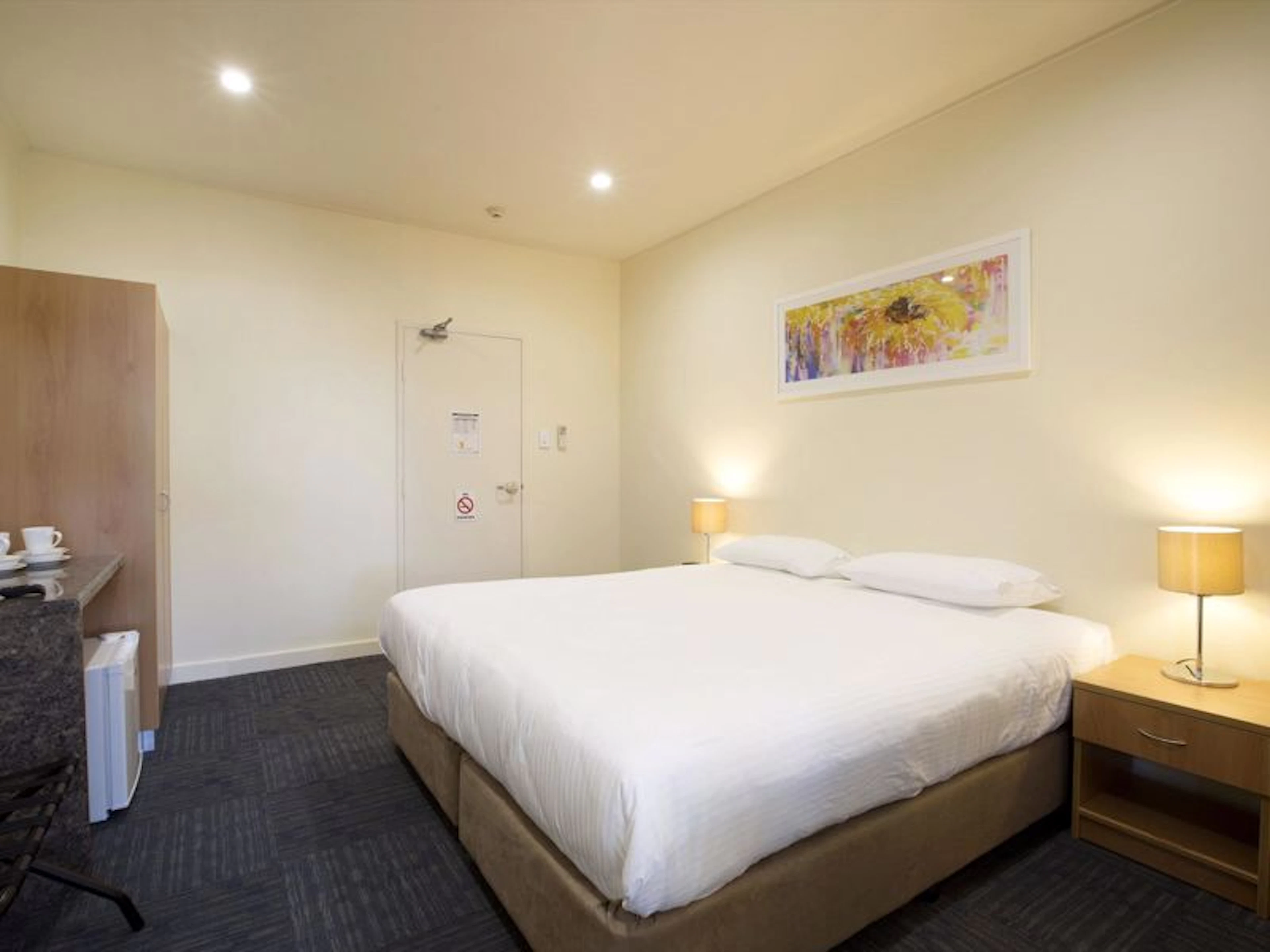 Nightcap at High Flyer Hotel