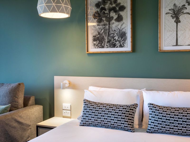 Nightcap at Morwell Hotel