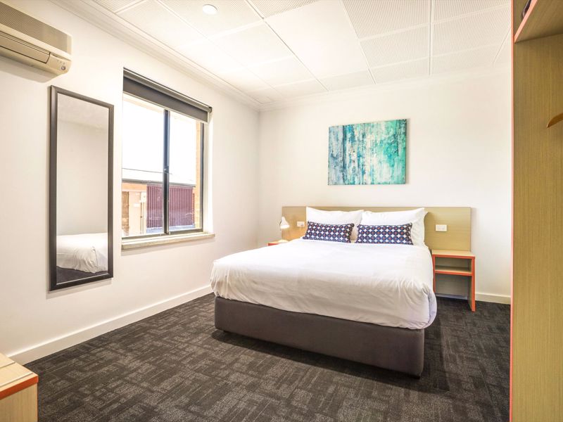 Nightcap at Rose & Crown Hotel