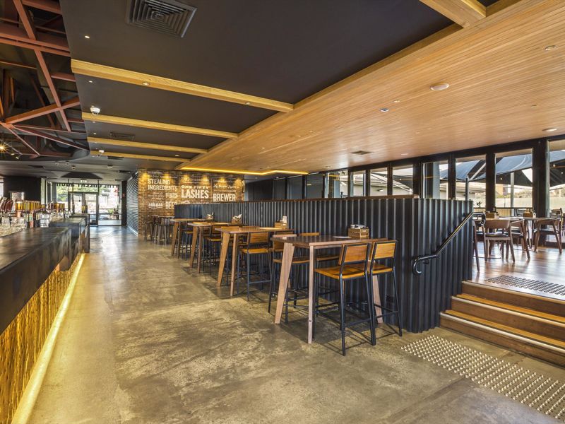 Nightcap at The Cheeky Squire - Image 3