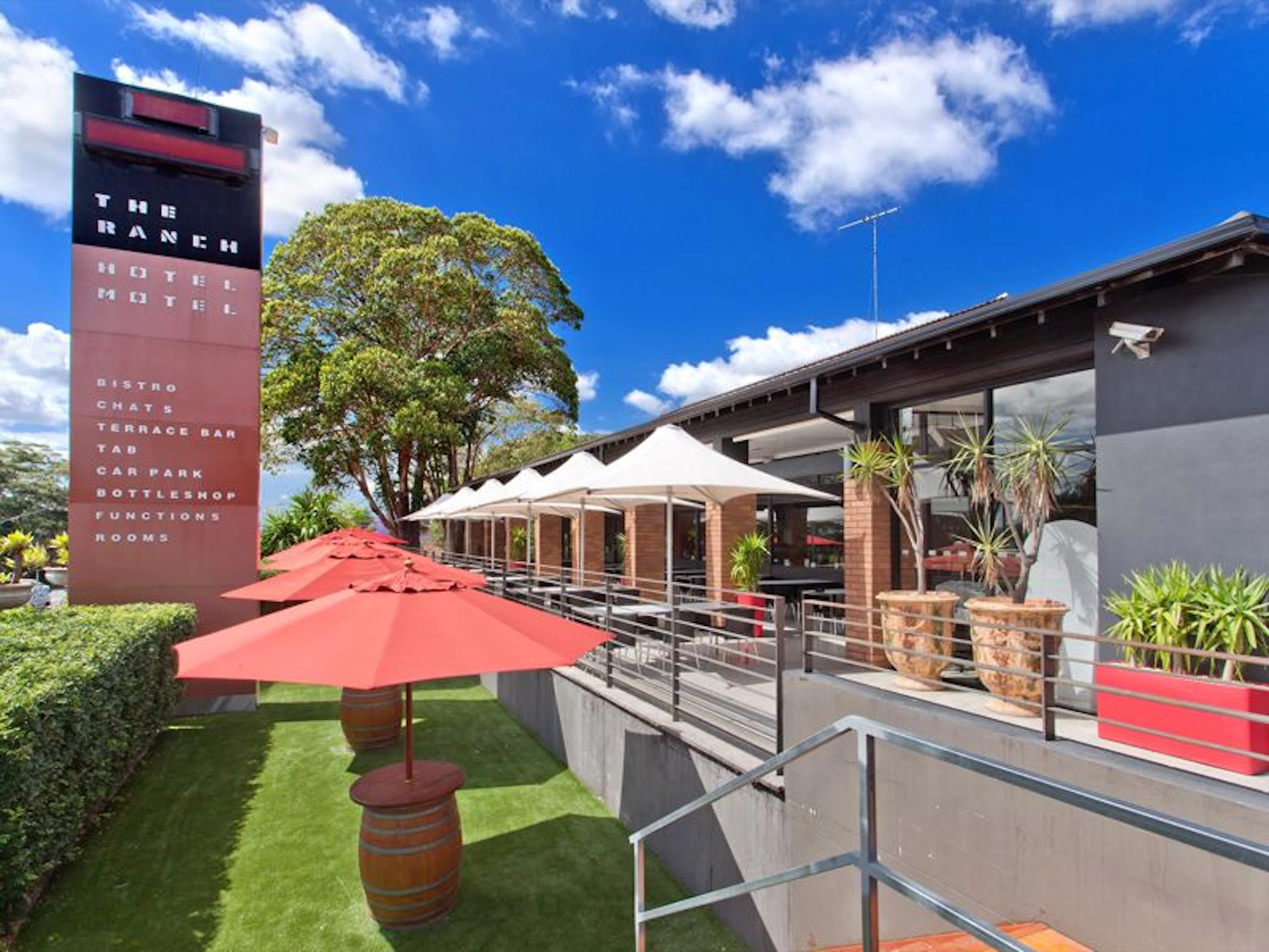 Nightcap at The Ranch Hotel - Image 3