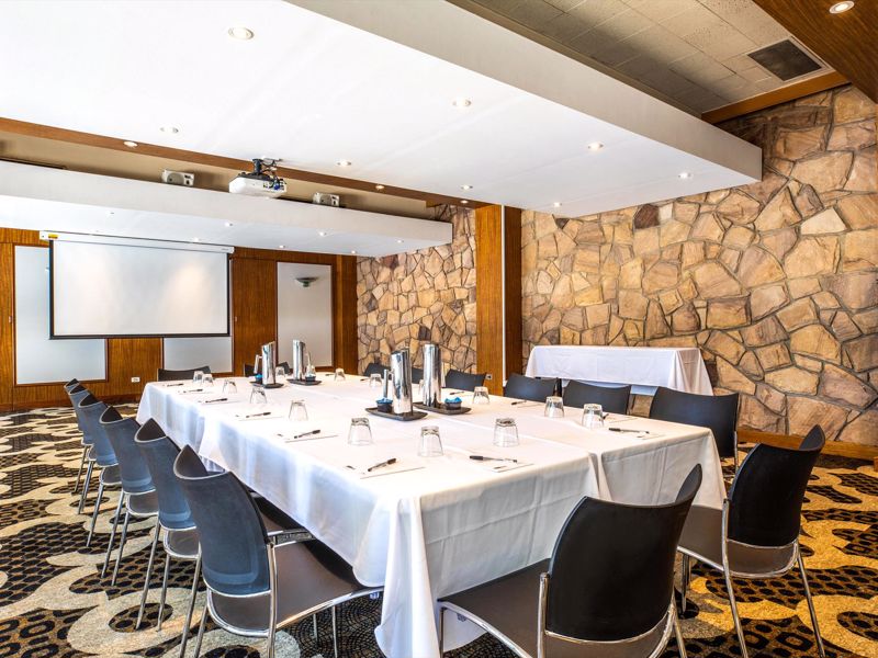 Nightcap at The Ranch Hotel - Image 5