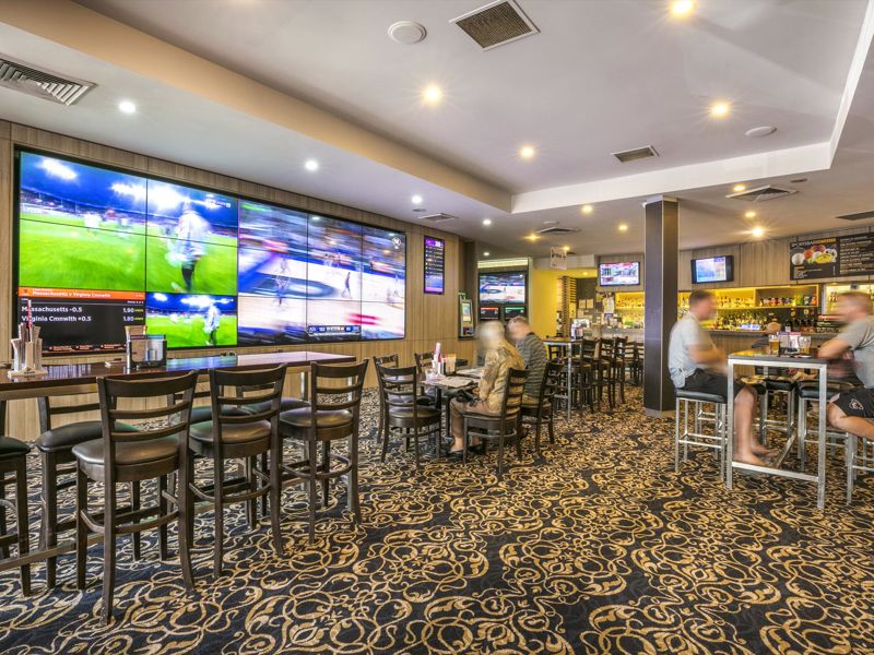 Nightcap at Waltzing Matilda Hotel - Image 5