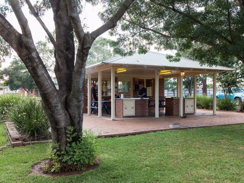NRMA Dubbo Holiday Park - Image 5
