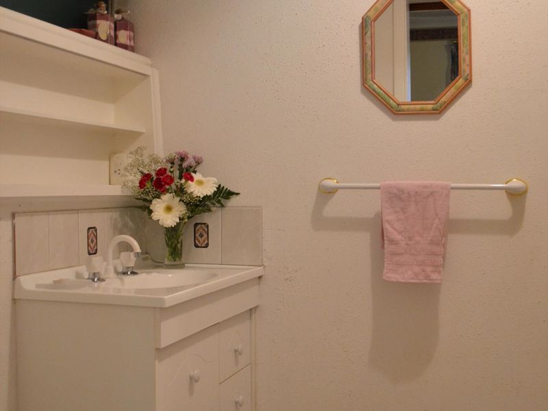 Palms Bed and Breakfast - Image 5