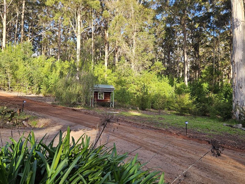 Pemberton Forest Cottages - Image 3