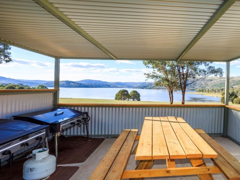 Reflections Grabine Lakeside