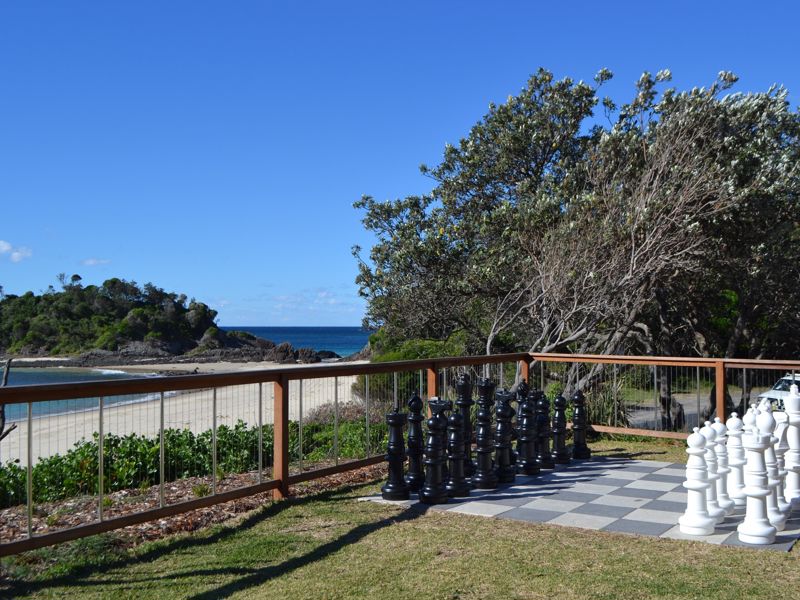 Reflections Seal Rocks