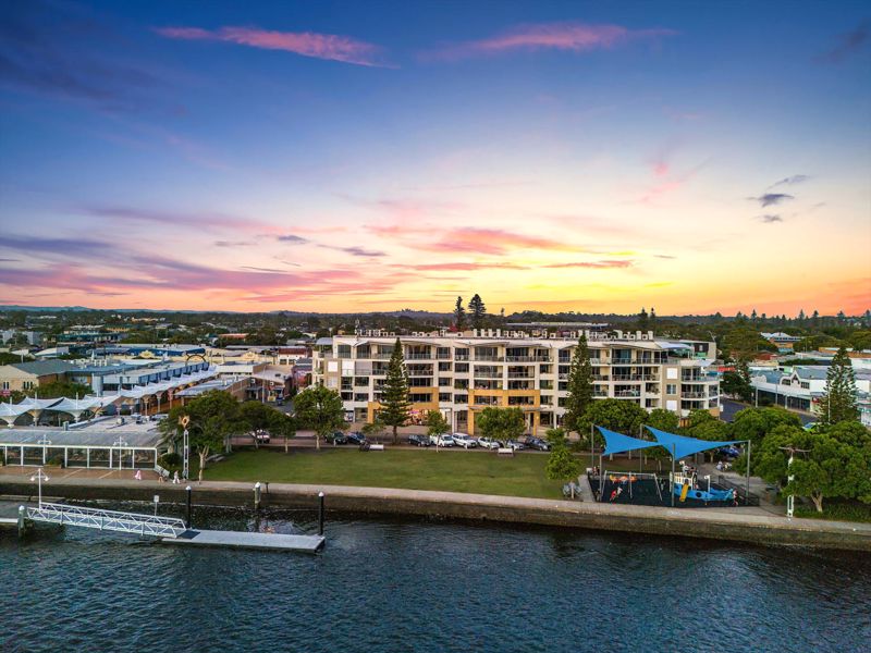 Riverside Holiday Apartments