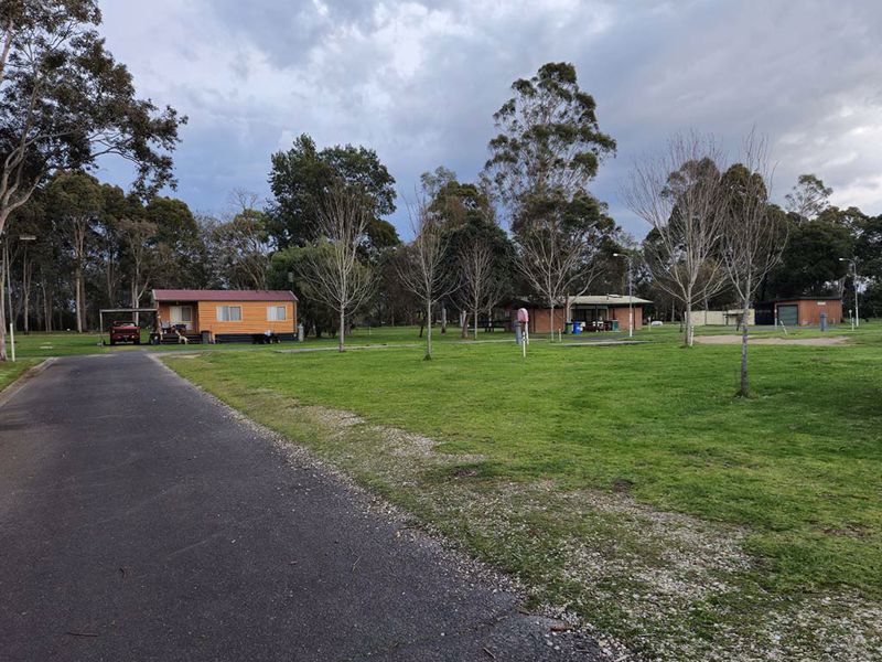 Sale Motor Village - Image 5