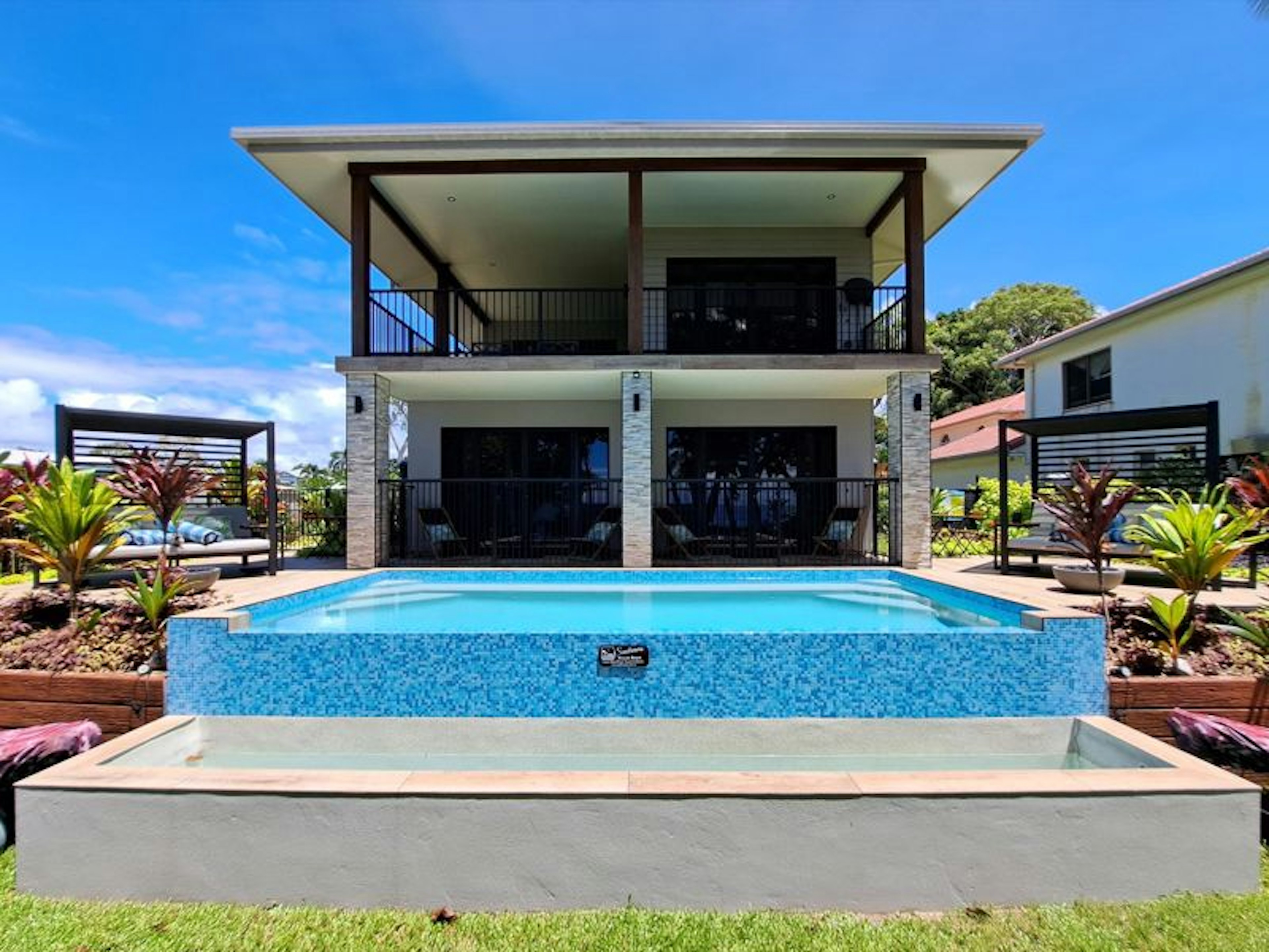 Seadreams Mission Beach - Image 3