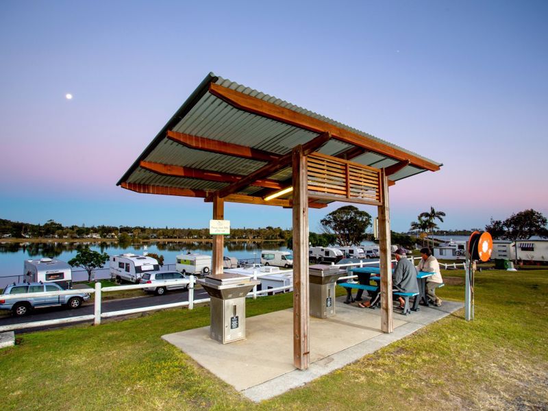 Shaws Bay Holiday Park - Image 3