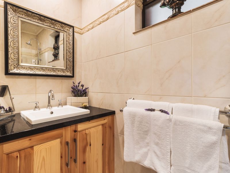 Stonewell Cottages & Vineyards - Image 4