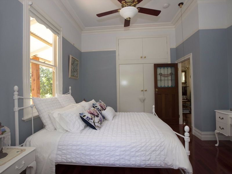 The Oaks Lilydale Accommodation - Image 2