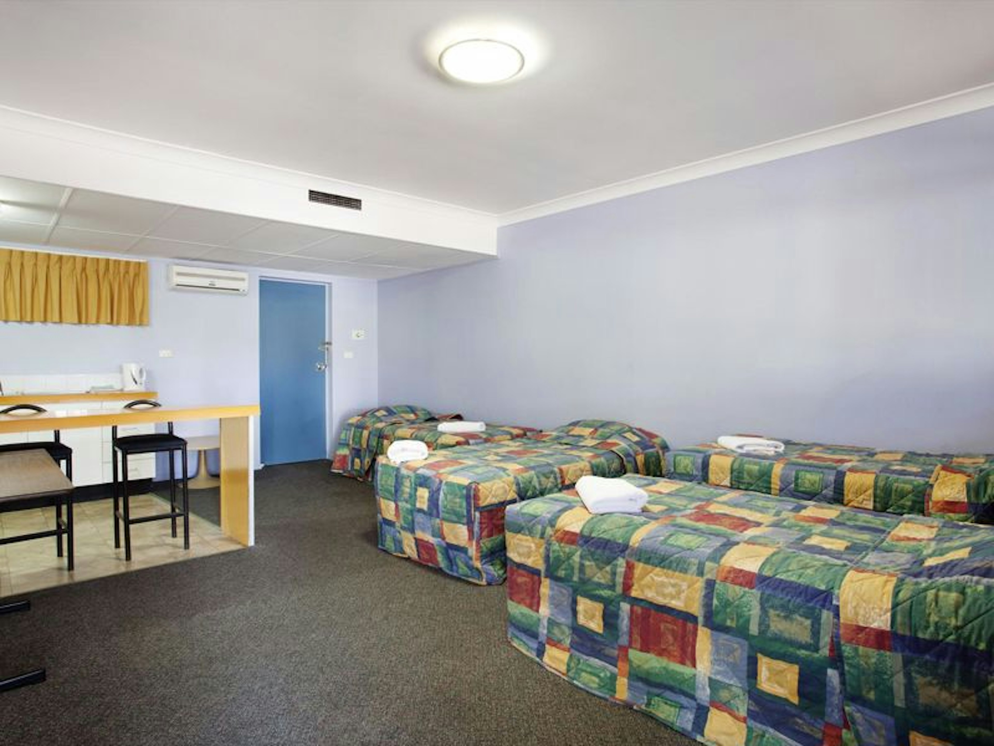 Vale Hotel - Image 4