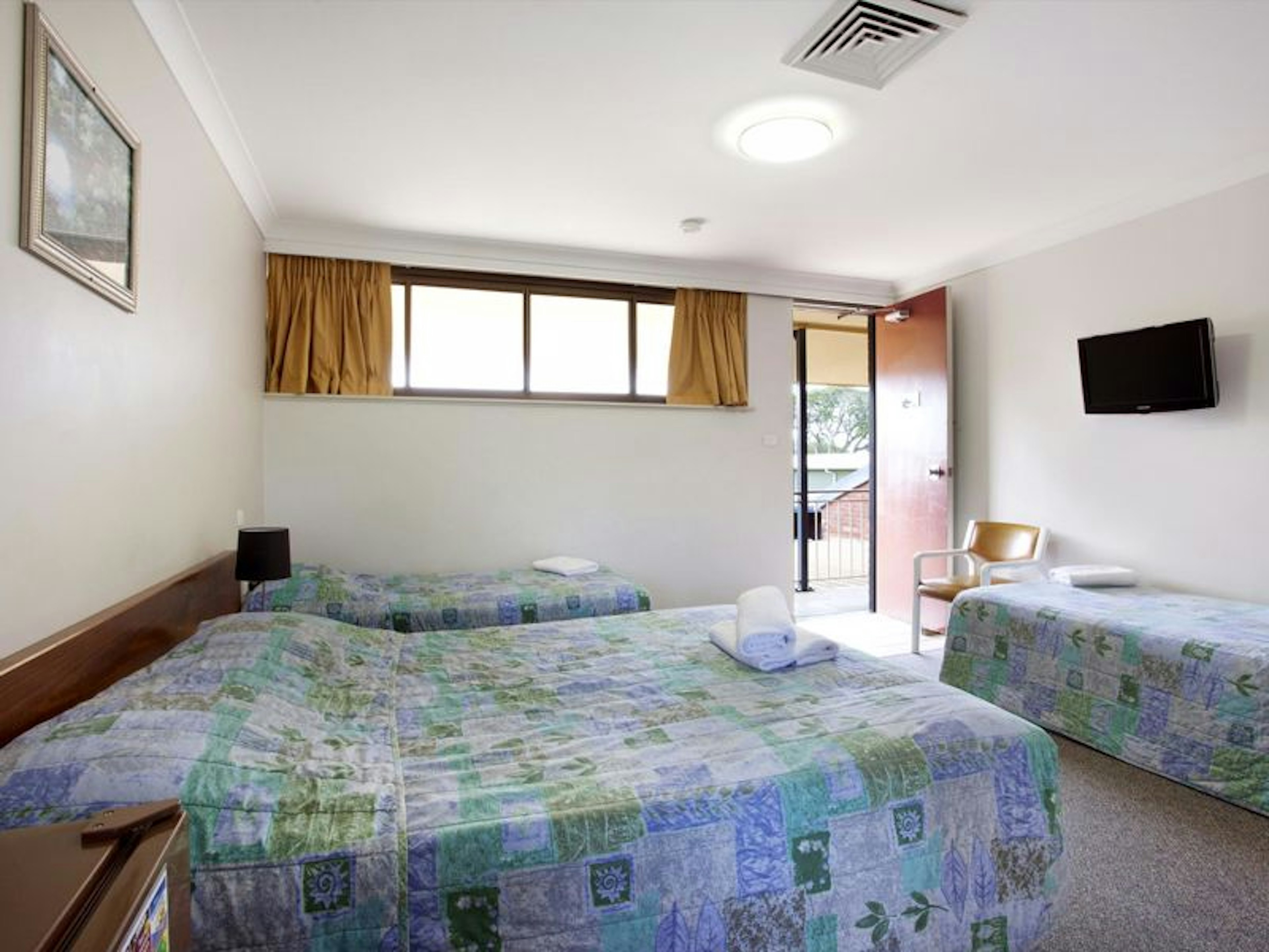 Vale Hotel - Image 5