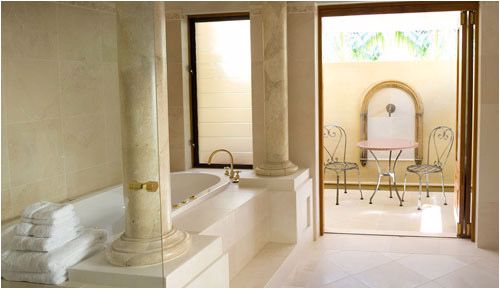 Victoria's at Wategos - Image 4