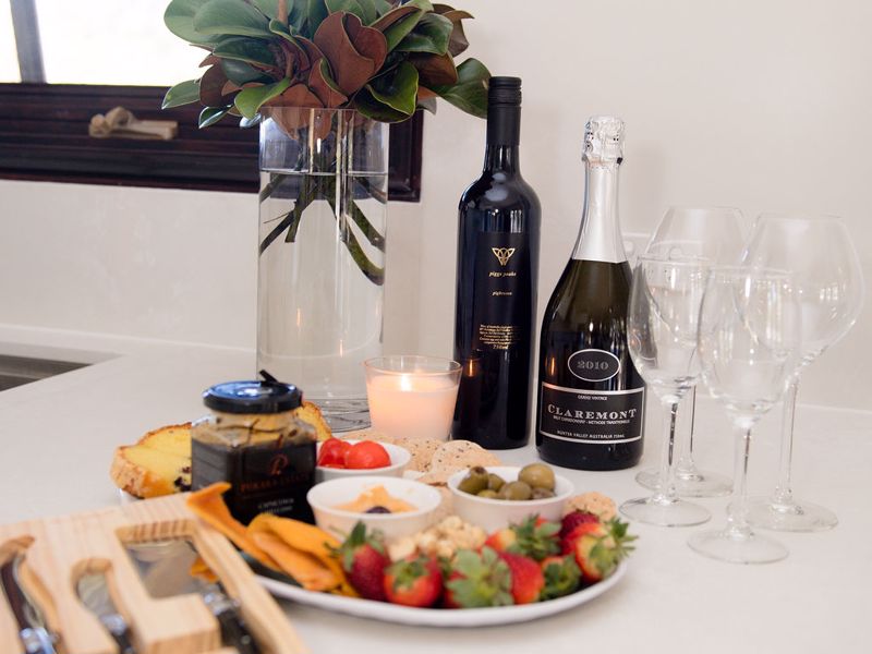 Wattle Wilde - Image 2