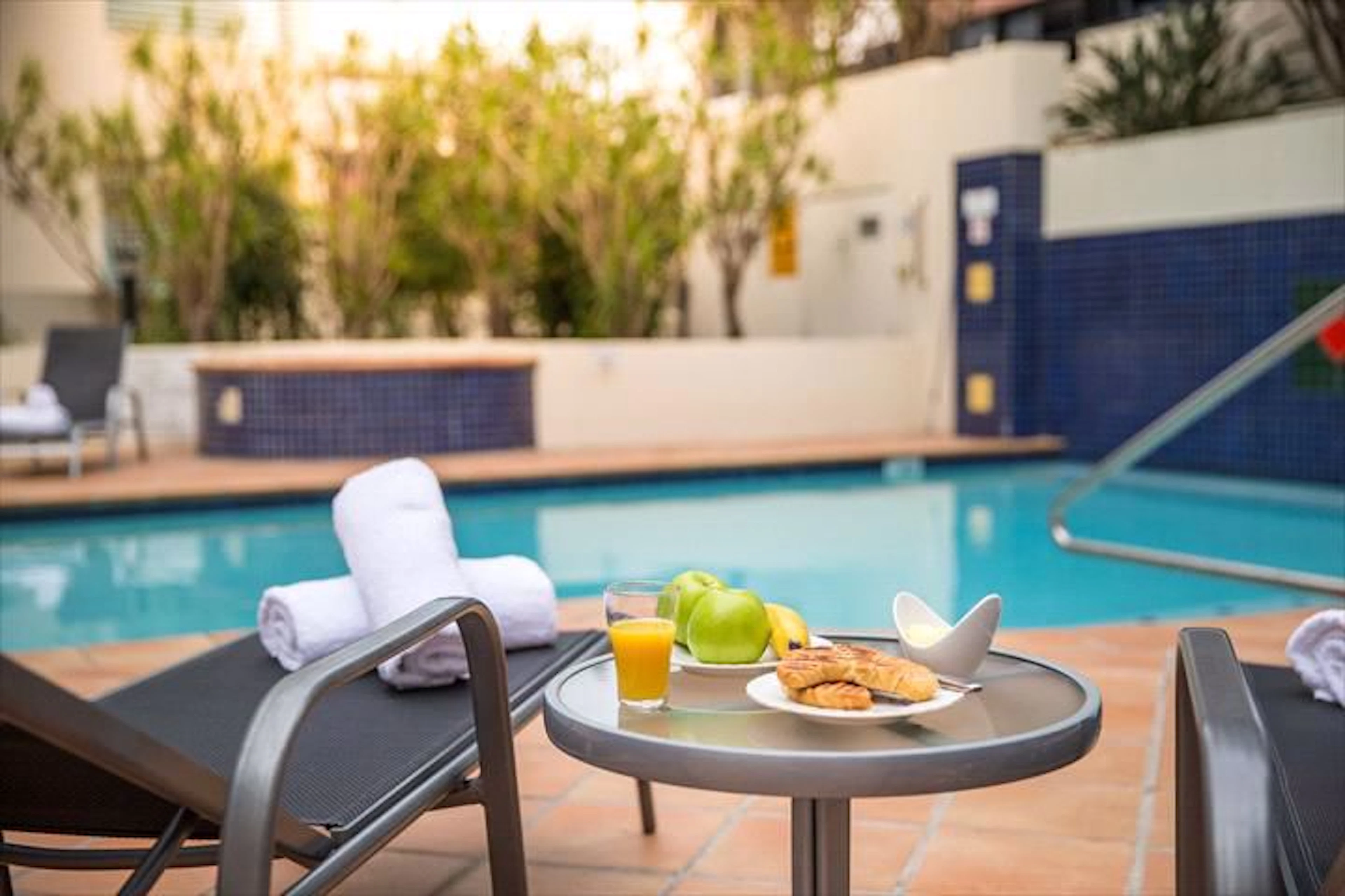 West End Central Apartments - Image 5